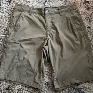 Weatherproof Tan zippered pocket Shorts